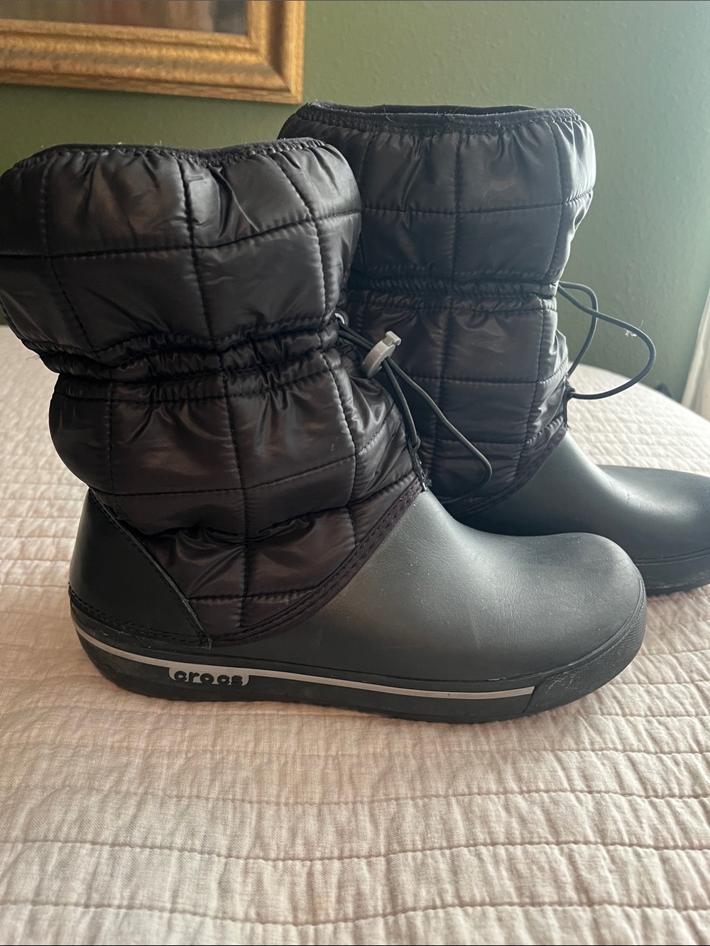 CROCS Women’s Black Quilted Snow Boots